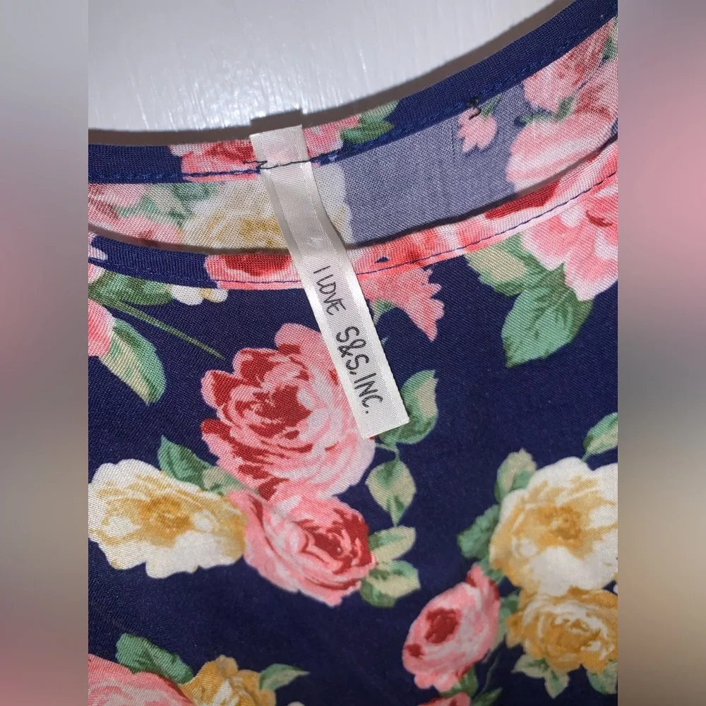 I Love S&S Inc Navy Pink Floral Romper with Pockets Elastic Waistband - Size S/M - Picture 6 of 10
